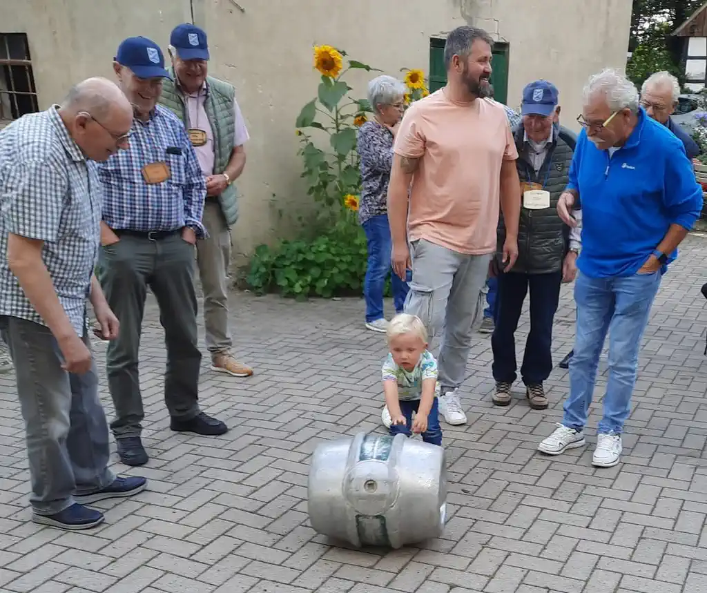 06 Nachwuchsroller Mares Decker